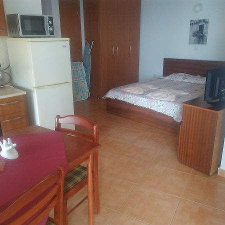Yialos Apartments Пісурі Екстер'єр фото