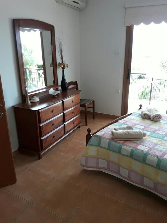 Yialos Apartments Пісурі Екстер'єр фото